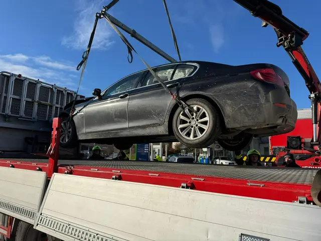 Am Sonntag stießen zwei Fahrzeuge in der Eisenstädterstraße zusammen. | Foto: Feuerwehr Mattersburg