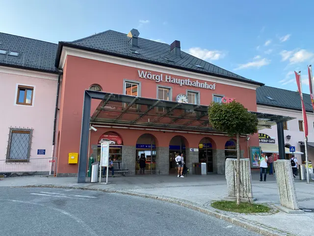 Der Raub ereignete sich in der Nähe des Wörgler Bahnhofs. | Foto: ZOOM.Tirol