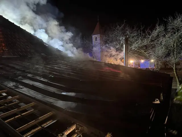 Am 19. November 2025 wurde in Kottaun ein Wohnhausbrand gemeldet, bei dem glücklicherweise niemand verletzt wurde. | Foto: Feuerwehr