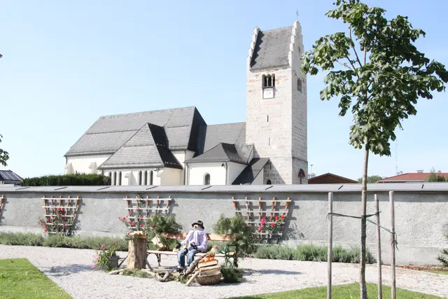 Die Kirche ist Wahrzeichen von Lamprechtshausen. | Foto: W. Schweighofer