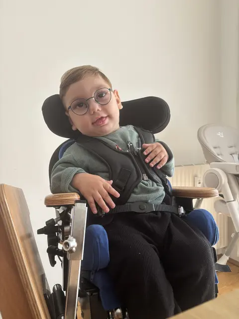 Das BezirksRundSchau Christkind unterstützt heuer den kleinen Poyraz aus Linz. | Foto: MeinBezirk