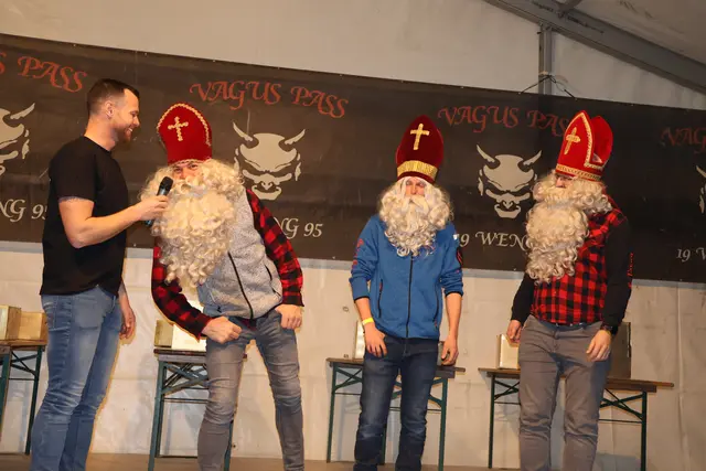 Nikolaus Hans von der Vagus Pass begrüßte die Nikolaus-Jury.