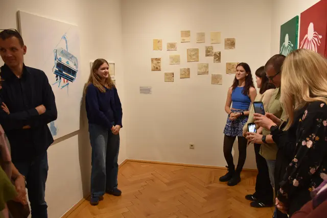 Kunstschnee, Massentourismus - sieht diese Schülerin aus diesem Bild. | Foto: Alexandra Goll