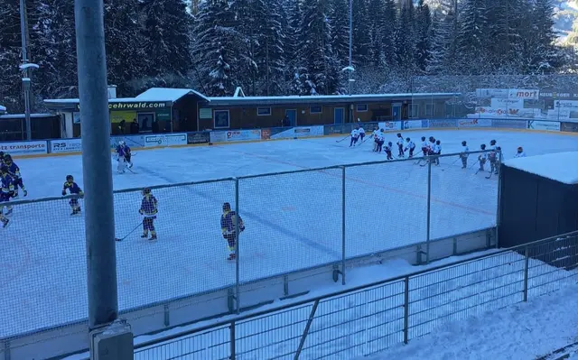 Das erste Heimspiel der Saison der U13 des EC Ehrwald gegen den HC Innsbruck | Foto: EC Ehrwald