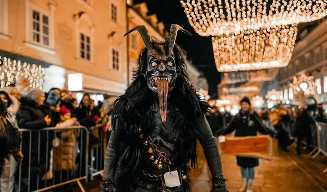 Ein Mitglied der Krampusgruppe Kärntnerbluat beim Krampusumzug 2024 in Klagenfurt (Archivfoto) | Foto: Krampusgruppe Kärntnerbluat/Peter Pegam