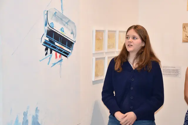 Die abschließende Performance in der Galerie grenzart – der Höhepunkt einer aufregenden, kreativen Ausbildungszeit. | Foto: Alexandra Goll