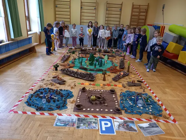 Das Schlussbild im Projekt Parkplatz mit den Mooskirchner Kindergartenkindern | Foto: Gößler