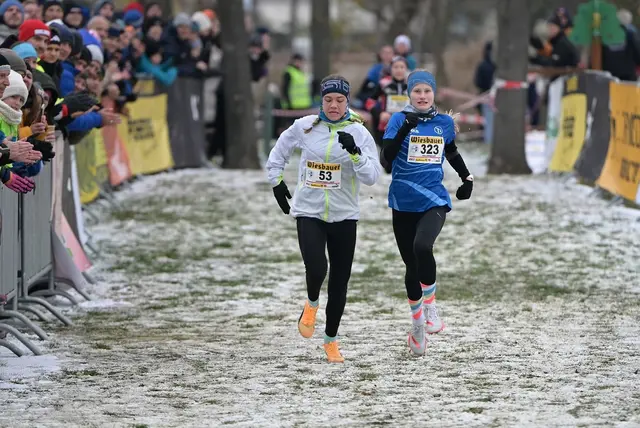 Mia Holzknecht (r.) gab zum Schluss noch einmal alles! | Foto: Martin Holzknecht