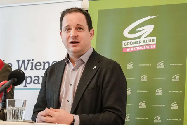 "Gerade in budgetär schwierigen Zeiten muss man solch ein Projekt infrage stellen und vor allem darauf achten, dass der Steuerzahler nicht immer noch mehr in ein solches Projekt rein bezahlen muss", kritisierte der Obmann der Wiener Grünen.  | Foto: Ronja Reidinger/MeinBezirk