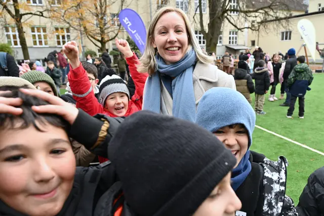 Vizebürgermeisterin Karin Leitner (SPÖ) war bei der Eröffnung der neuen Ballsportanlage vor Ort.  | Foto: Wolfgang Hofer