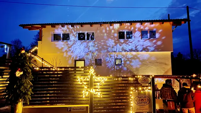 Der Naturschaugarten Vier Generationen lädt zum Adventzauber. | Foto: Maier