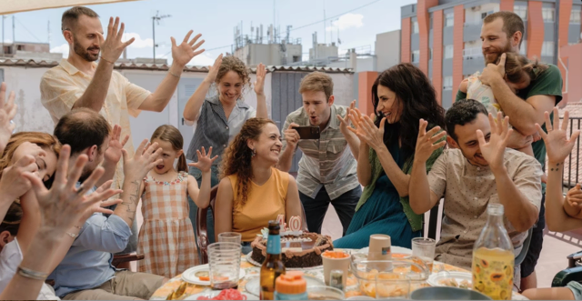 Der Film "Sorda" handelt von der gerhörlosen Angela, die sich in einer Gesellschaft, in der es keine angemessenen Vorkehrungen für Hörgeschädigte gibt, Mutter zu werden ihren Weg meistert. | Foto: Diesel Kino-Filmverleih