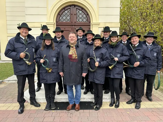 an Kolaja, Thomas Trapl, Natascha Brunner, Werner Kritzinger, Pfarrer Christoph Konwerski, Simon Trapl, Michael Gausterer, Julia Gausterer, Franz Schulz, Johanna Maurer, Norbert Kritzinger, Markus Maurer, Heinrich Müller
 | Foto: MV Sarasdorf