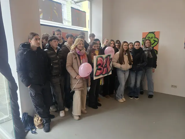 Die prämierten Beiträge der HLW Hollabrunn, der BHAK/BHAS Hollabrunn sowie der Pfadfinder-Gruppe Ranger &amp; Rover wurden bei der Auftaktveranstaltung zu „16 Tage gegen Gewalt“ vorgestellt. | Foto: Frauen für Frauen