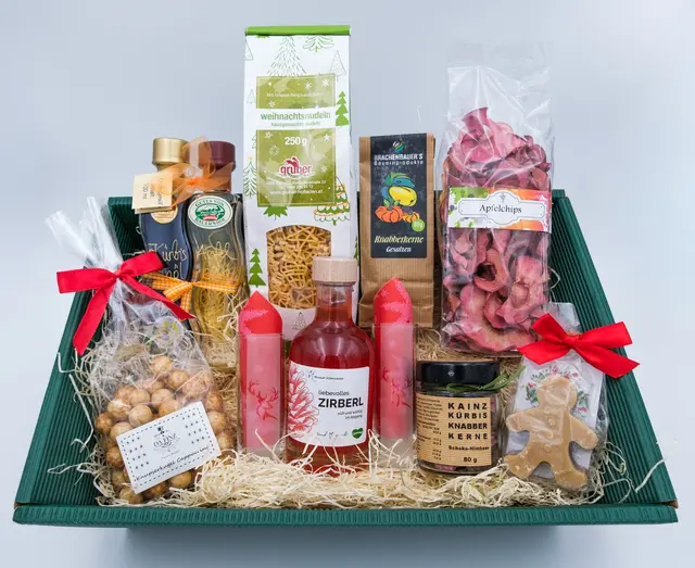 Die 48 „Genuss ab Hof“-GenussLäden verwandeln die Adventzeit in der Steiermark in eine Bühne für regionale Spezialitäten, Geschenkkörbe und Gutscheine. | Foto: Genuss ab Hof