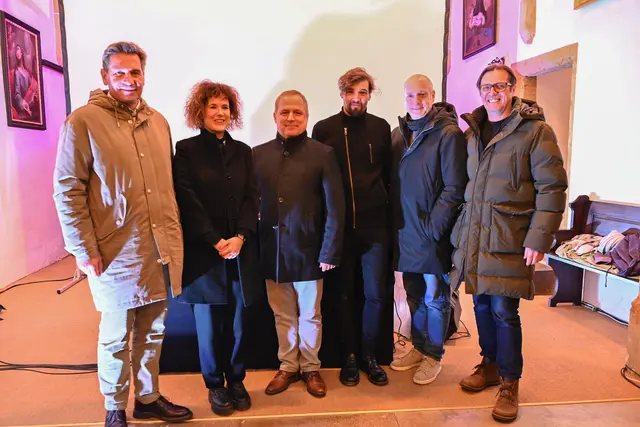 Bürgermeister Werner Krammer, Kinga Tóth, Klaus Oberleitner,  Reinhard Reisenzahn, Martin Vogg (Geschäftsführer der Kulturvernetzung 
Niederösterreich) und Hannes Mayrhofer (Viertelsmanager der Kulturvernetzung Niederösterreich) (v.l.). | Foto: Stadtgemeinde Waidhofen/Ybbs