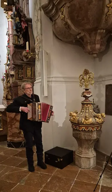 Erich Dümler , war beim Konzert auch Sänger mit Gabriele Kalcher. | Foto: Norbert Widauer