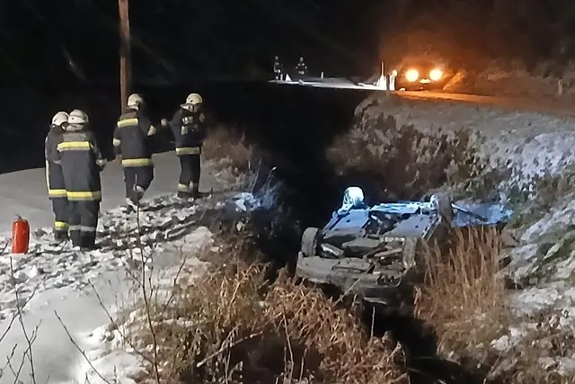 Ein Pkw-Lenker kam im Bereich Rammelmühle-Spratzau von der Fahrbahn ab. | Foto: FF Spratzeck