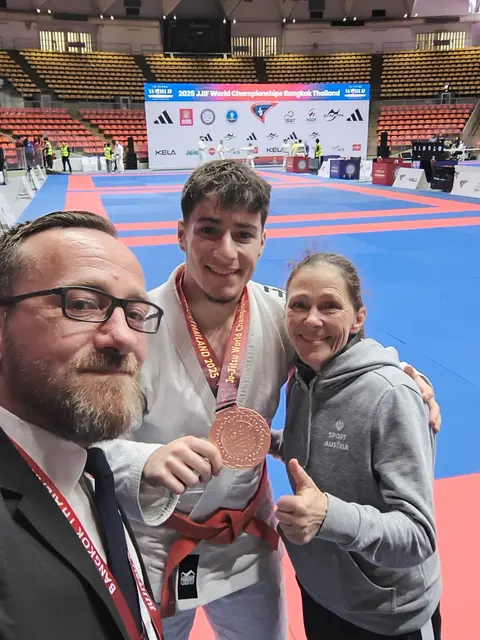 Daniel Noree mit Marion Tremel und Christian Horvath. | Foto: JJRT
