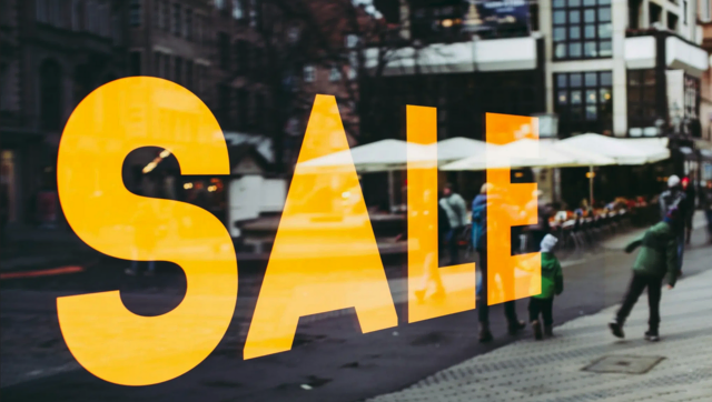 Auch in Villach ist der Black Friday Thema. Aber nicht alle Händler in der Innenstadt machen mit. | Foto: Unsplash