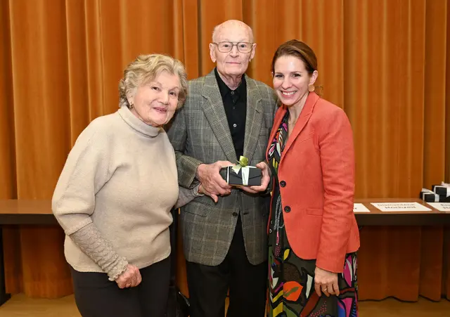 Jubilarsehrung Walter und Hildegarda Koisser zur Eisernen Hochzeit mit Bürgermeisterin Carmen Jeitler-Cincelli. | Foto: 2025psb/sap