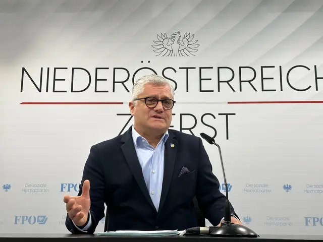 Martin Antauer (FPÖ) über die Livestream-Abschaltung: „Offiziell wird es als Sparmaßnahme verkauft, in Wahrheit spart man aber vor allem bei der Transparenz.“ | Foto: FPÖ NÖ (Archiv)