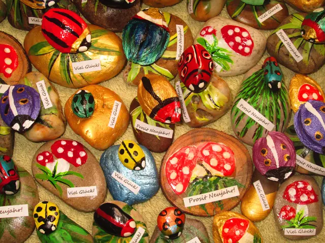 Die Glücksbringer wurden an spendende Personen verteilt. | Foto: Robin der Künstler