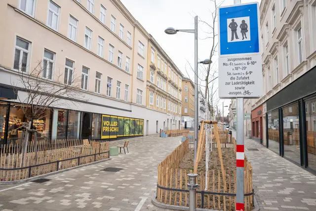 Neue Bäume, mehr Sitzmöglichkeiten und kein Autoverkehr sollen den Abschnitt einladender gestalten und aufwerten.  | Foto: Valentina Marinelic/MeinBezirk