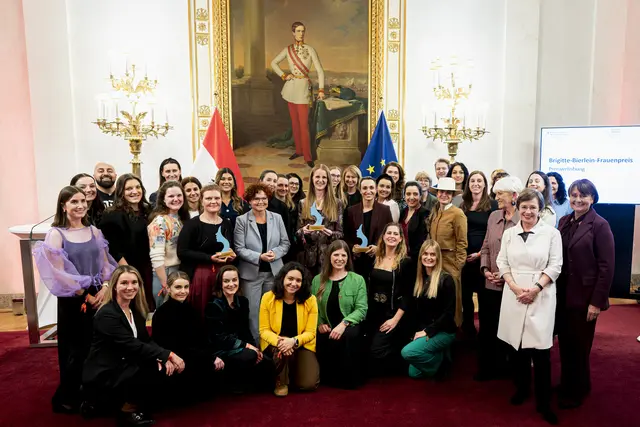 Der Brigitte-Bierlein-Frauenpreis zeichnet junge Top-Talente aus Österreich aus. | Foto: BKA/Florian Schroetter