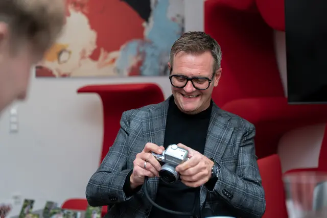 Welche Rolle Fotografie noch fürs Unternehmen spielt? Robert Hartlauer: "Nur mehr eine untergeordnete, auch wenn es mein Lieblingsbereich ist. Sehr gut sind wir bei den Passbildern, das ist unser Steckenpferd." | Foto: MeinBezirk/Thomas Siegl