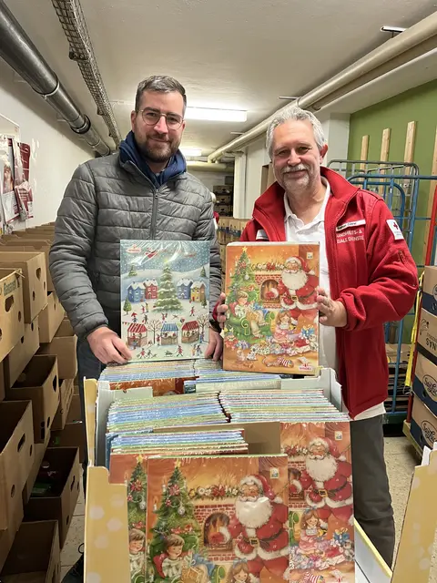 Im Weinviertel sorgt eine private Sammelaktion in diesem Jahr für besondere Adventfreude: Insgesamt 400 mit Schokolade gefüllte Adventskalender wurden für Kinder aus sozial bedürftigen Familien gespendet.  | Foto: Alexander Wimmer