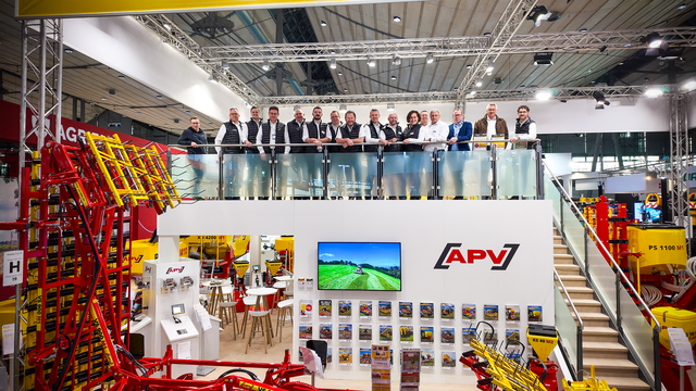 Teil des APV Teams am Stand von APV in Halle 9. | Foto: APV