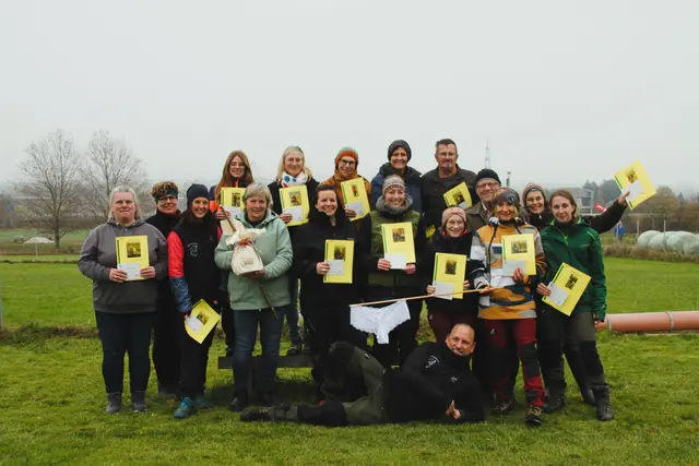 Jedes Team hat die Aufgaben erfolgreich absolviert, somit konnte die "weiße Fahne" gehisst werden.  | Foto: ÖHV Top Dog Inzersdorf