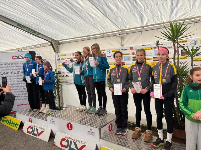 Eine weitere Medaille erliefen die U14 Mädchen mit Laura Pirchegger, Katharina Lang und Kim Russ, die in der Mannschaftswertung den dritten Rang belegten. | Foto: KSV-LA