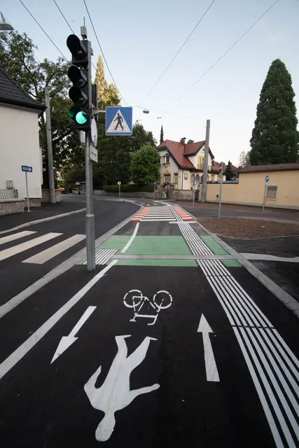 Mit der neuen Radstrategie 2030+ und einem mehrjährigen Radnetzausbauprogramm soll der Anteil der Radfahrten bis 2030 auf 30 Prozent steigen. | Foto: Stadt Salzburg/Escabosa