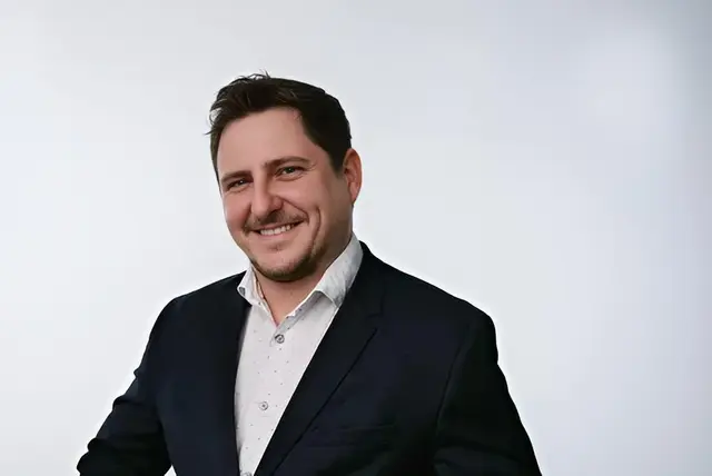 Georg Unfried (SPÖ) über die ÖVP-Fraktion: „Mit den 34 Anträgen ziehen sie das demokratisch wichtige Element des Dringlichkeitsantrages ins Lächerliche!“ | Foto: SPÖ NÖ (Archiv)