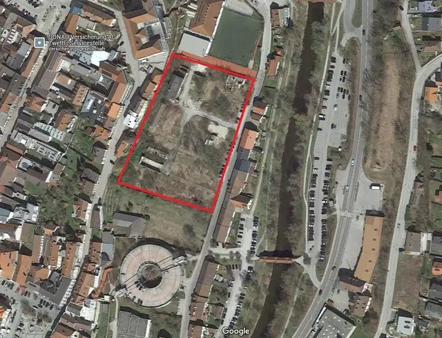 Eine grobe Darstellung aus der Vogelperspektive des ca. 10.000 Quadratmeter großen Areals. | Foto: Google Maps