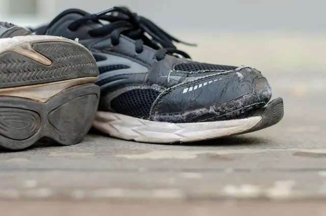 Salzstreuung greift Schuhe an. | Foto: 2025psb/archiv