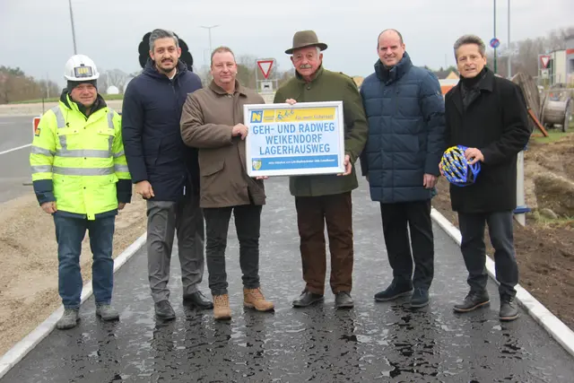 Der Radweg entlang der Lagerhausstraße ist eröffnet. | Foto: Raimund Mold