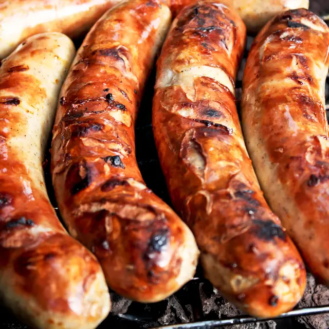 Bratwürstel seit 2022 um 16 Prozent teurer, Preis bei Rohwürste stieg sogar um 18 Prozent. | Foto: Katyjay/PantherMedia