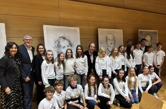 Die Schülerinnen und Schüler nahmen am Projekt "Zeichnen und Schreiben gegen das Vergessen" teil. | Foto: MS Kitzbühel