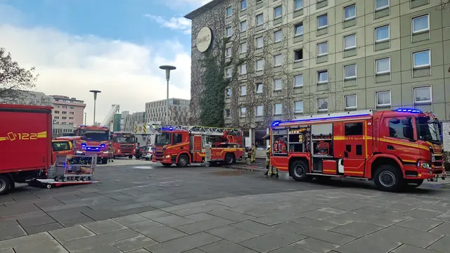 Ein Luxuszimmer auf dem Dach des Grazer Kulthotels geriet in Brand.  | Foto: BF Graz
