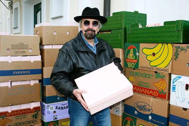 Robin der Künstler organisierte dieses Jahr wieder eine Spendenaktion. | Foto: Robin der Künstler