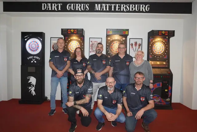 Der Dartverein "Dart Gurus" aus Mattersburg lud kürzlich zu seiner Vereinslokaleröffnung ein. | Foto: Jennifer Flechl
