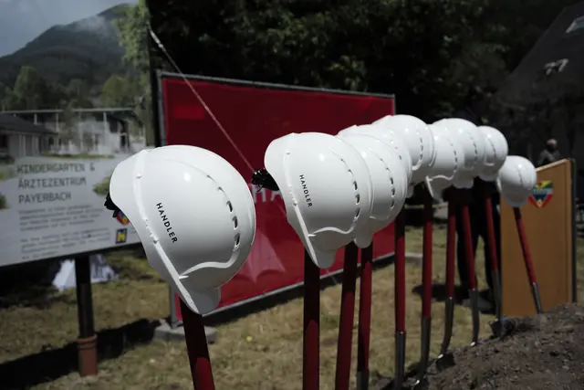 Dem Spatenstich in Payerbach folgt am 10. Dezember die Gleichenfeier. | Foto: Santrucek
