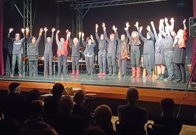 Die wilden Alten zeigten sowohl humorvoll , dass auch Menschen im Fortgeschrittenen noch was drauf haben. | Foto: Die wilden Alten