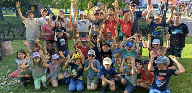 Die traditionelle Grenzbegehung am 1. Mai erfreute sich erneut großer Beteiligung.  | Foto: Ebenthal
