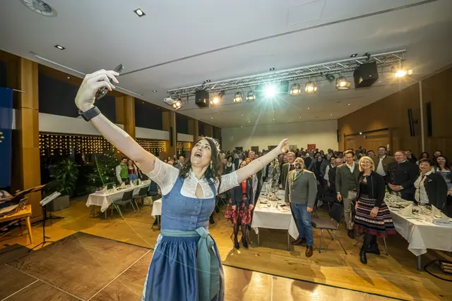 Ein Selfie mit Farmluencerin Melanie Haas. | Foto: Foto Fischer