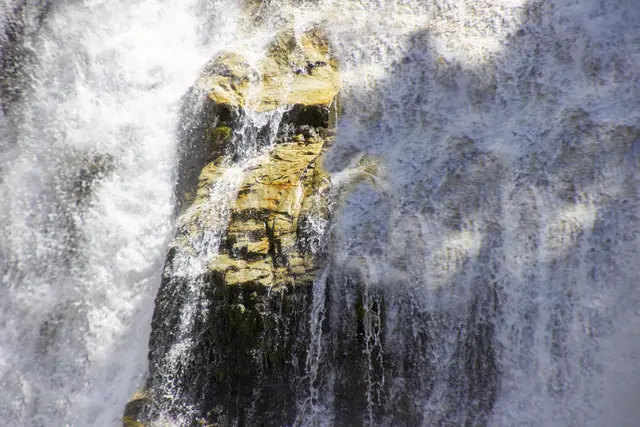 Der böse Klammkopf aus dem Wasserfall
