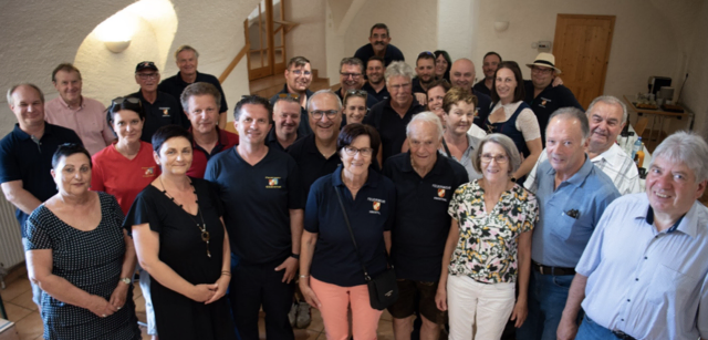 Ein besonderes Highlight im Rahmen des Feuerwehrfestes in Ebenthal war der Besuch einer Delegation aus unserer Partnergemeinde Ebenthal in Kärnten. | Foto: Ebenthal